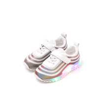 将图片加载到图库查看器,'Hologram Line' LED Sneakers