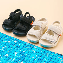 将图片加载到图库查看器,'Breathe' Mesh Sandals