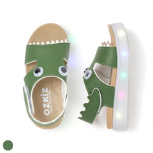 将图片加载到图库查看器,'Cro Cro' LED Sandals