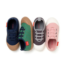 将图片加载到图库查看器,Crayon' Slip-On Shoes