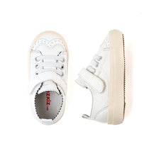 将图片加载到图库查看器,'Milk Ball' Sneakers