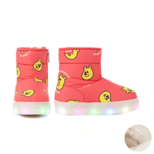 将图片加载到图库查看器,'Moon Bear' LED Padded Boots