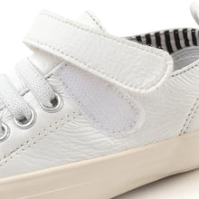 将图片加载到图库查看器,'Milk Ball' Sneakers