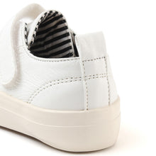 将图片加载到图库查看器,'Milk Ball' Sneakers