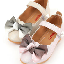 将图片加载到图库查看器,Rose Ribbon' Mary Jane Shoes