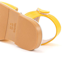 将图片加载到图库查看器,'Smiling' Sandals