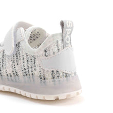 将图片加载到图库查看器,'Pro Mile' LED Mesh Sneakers