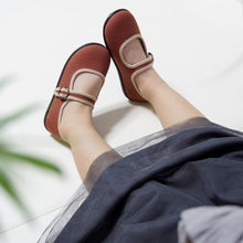 将图片加载到图库查看器,'Cream Puff' Slip-On Shoes