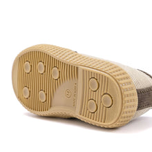 将图片加载到图库查看器,kids beige slip on shoes