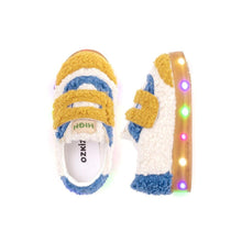 将图片加载到图库查看器,kids led fur sneakers