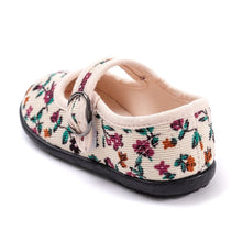 将图片加载到图库查看器,girls ivory slip on shoes