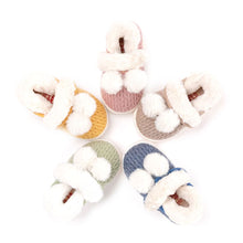 将图片加载到图库查看器,kids knit fur shoes