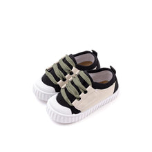 将图片加载到图库查看器,black sneakers for toddlers and kids