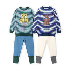 将图片加载到图库查看器，'Animal Friends' Top and Bottom Set
