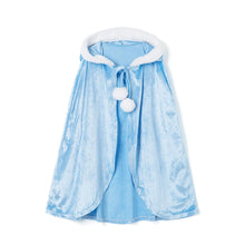 将图片加载到图库查看器，'Winter Girl' Cape
