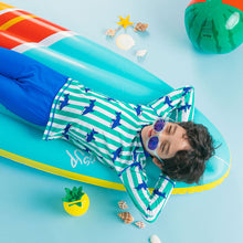 将图片加载到图库查看器，'Shark Shark' Rash Guard Swimsuit Set (Swim Cap, Pouch Set)
