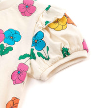 将图片加载到图库查看器，flower pattern ivory t-shirt
