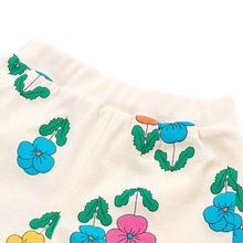 将图片加载到图库查看器，flower pattern ivory short pants
