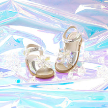 将图片加载到图库查看器，'Glass Castle' LED Sandals
