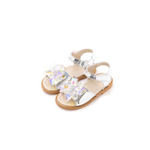 将图片加载到图库查看器，'Glass Castle' LED Sandals
