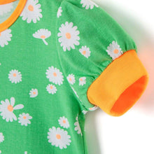 将图片加载到图库查看器，'Summer Daisy' Short Sleeve T-Shirt
