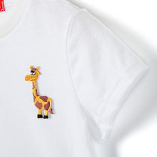 将图片加载到图库查看器，'Giraffe' Short Sleeve T-Shirt
