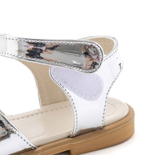 将图片加载到图库查看器，'Glass Castle' LED Sandals
