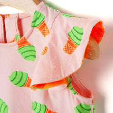 将图片加载到图库查看器，'Round and Round' Frilled Sleeveless T-Shirt
