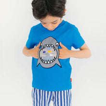 将图片加载到图库查看器，'Shark is Here' Top and Bottom Set
