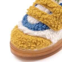 将图片加载到图库查看器，kids led fur sneakers
