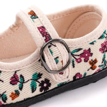 将图片加载到图库查看器，girls ivory slip on shoes
