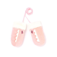将图片加载到图库查看器，kids pink winter mittens
