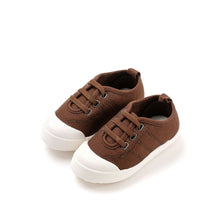 将图片加载到图库查看器，kids brown slipon shoes
