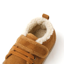 将图片加载到图库查看器，kids camel fur sneakers
