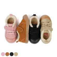 将图片加载到图库查看器，kids fur sneakers
