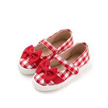 将图片加载到图库查看器，girls red checkered shoes

