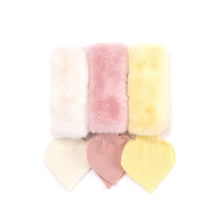Load image into Gallery viewer, girls winter scarf
